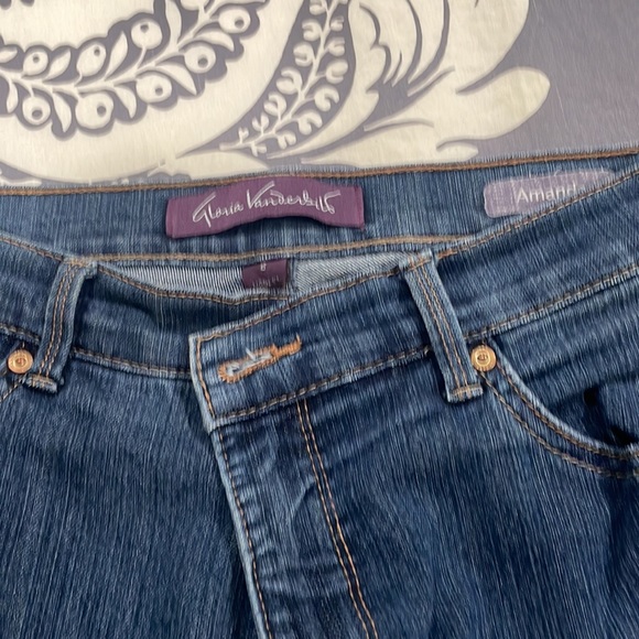 Women’s Jeans Gloria Vanderbilt Size 6 - Picture 3 of 7